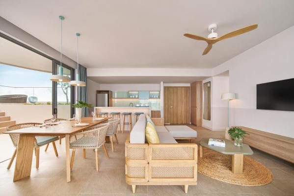 Penthouse 2 Phòng Ngủ Nhìn Ra Toàn Cảnh