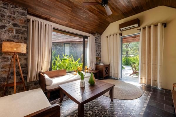 Biệt Thự Suite 2 Phòng Ngủ Nhìn Ra Vườn