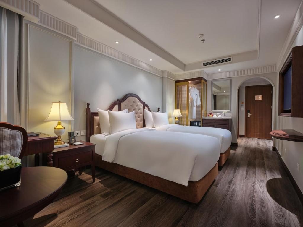 Phòng Colonial Deluxe 2 Giường Đơn Có Cửa Sổ Bên Trong