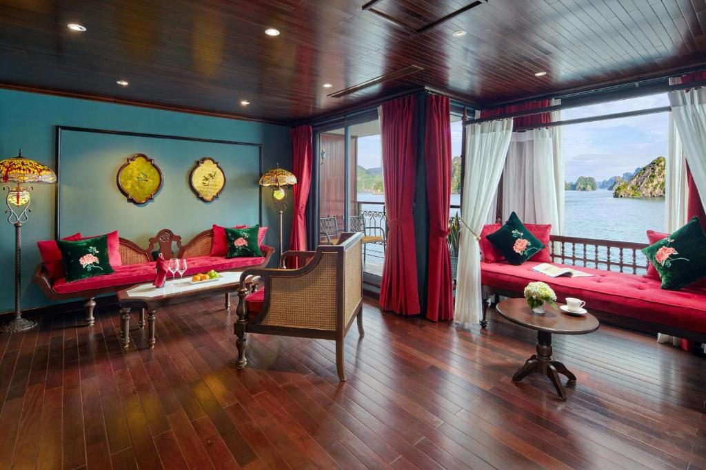 President Suite Sea View With Balcony 2 Days 1 Night