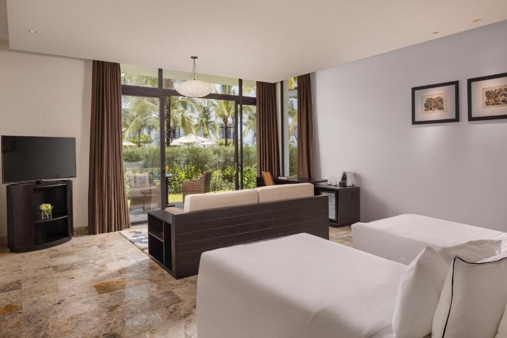 The Level Premium with Terrace and Lounge benefits