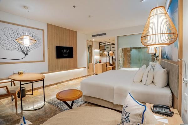 Deluxe Sea View with Bathtub – Daily Guest Activities