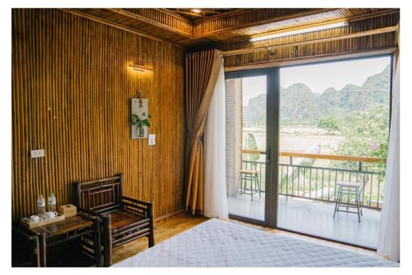 Phòng Có Giường Cỡ King Nhìn Ra Hồ Bơi