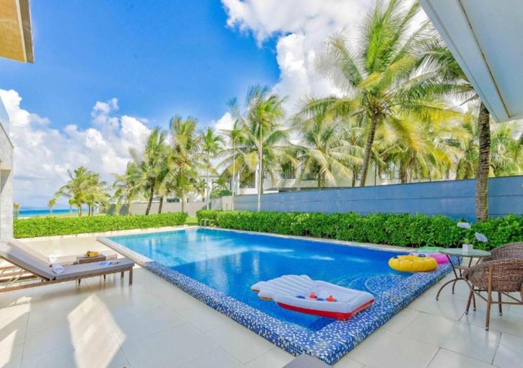 Biệt Thự – Trước Biển