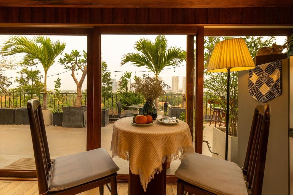 Cottage Nhìn Ra Vườn