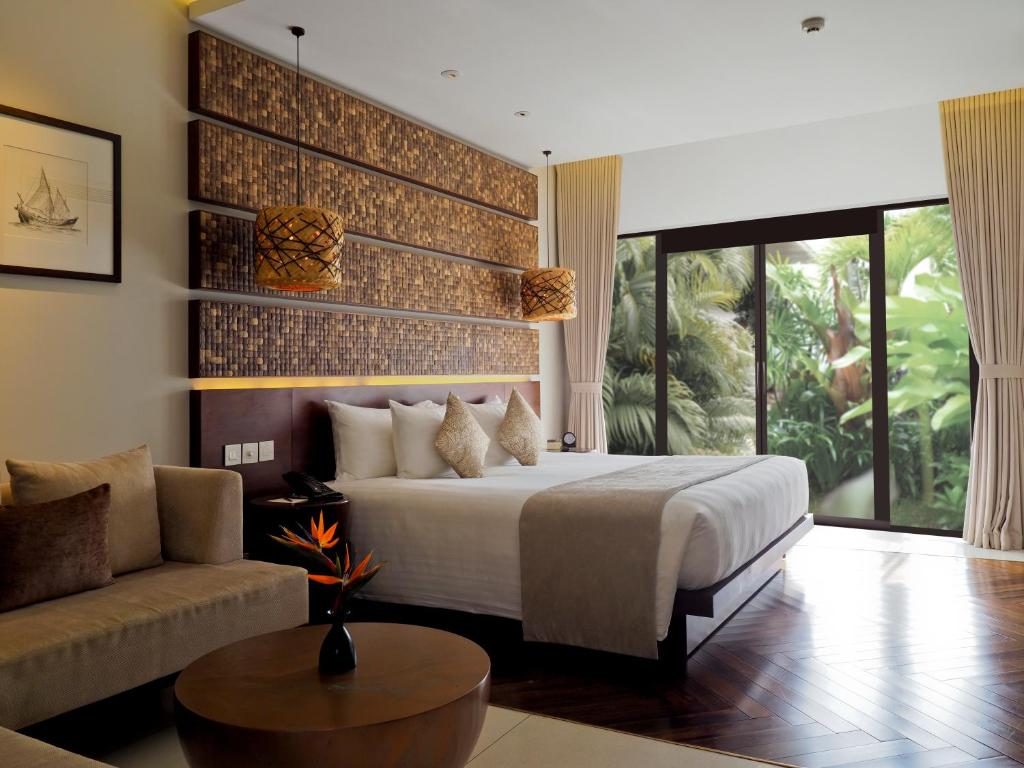 Biệt Thự Nhìn Ra Vườn