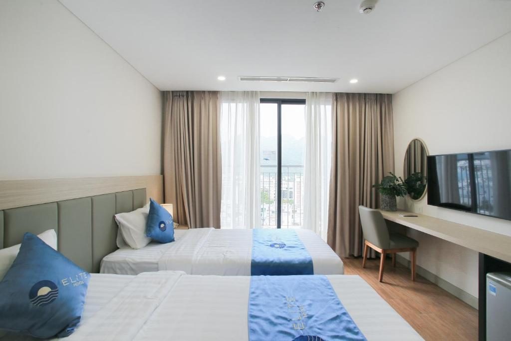 Phòng Deluxe Giường Đôi/2 Giường Đơn Nhìn Ra Núi