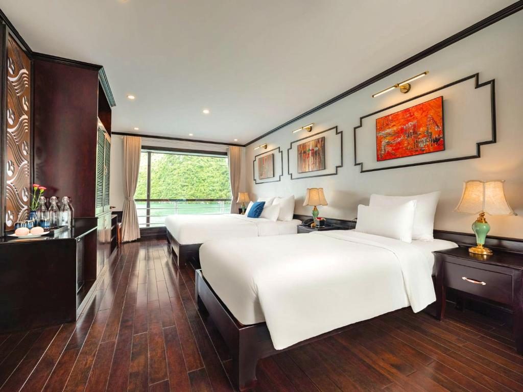 Panorama Suite with Bathtub – Starlink Network Access
