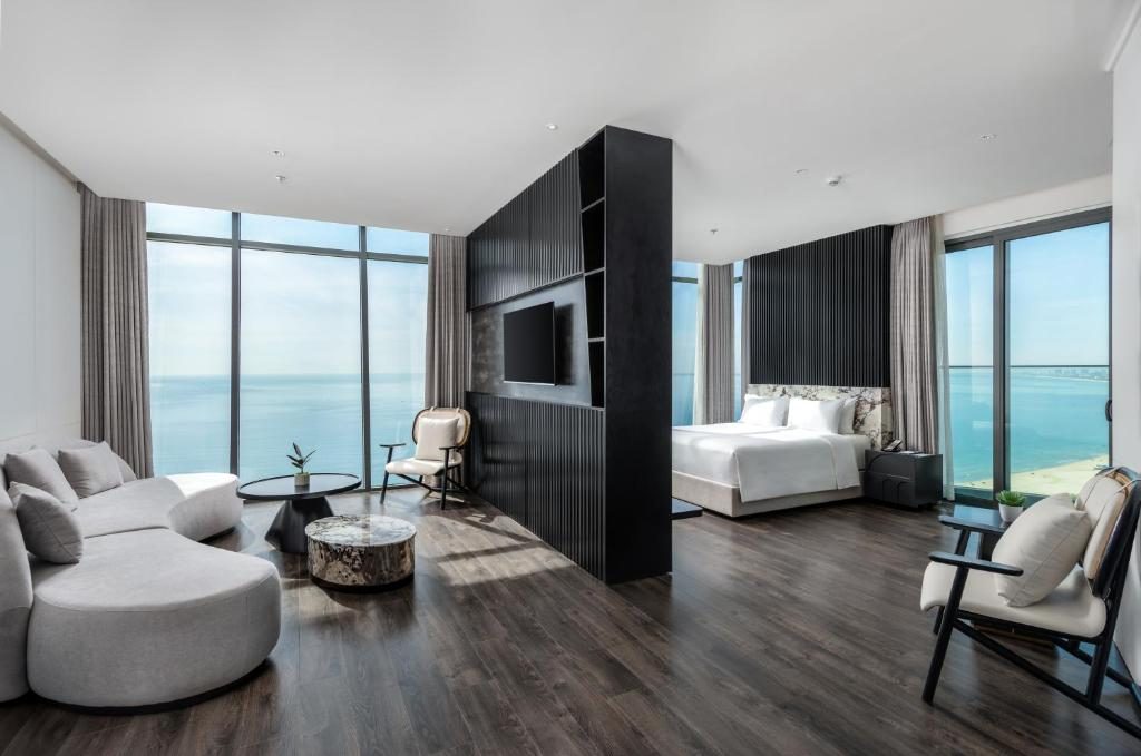 Executive Suite with Ocean Front View