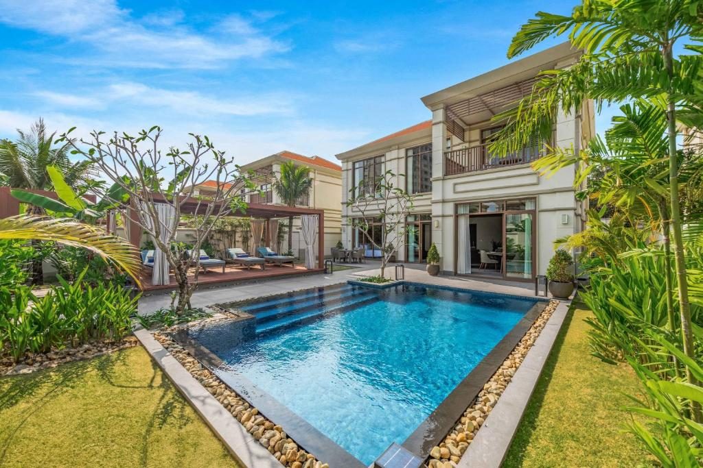 Three Bedroom Villa with Private Pool – Spa Inclusive