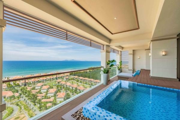 Two-Bedroom Premium Plunge Pool Suite – Spa Inclusive