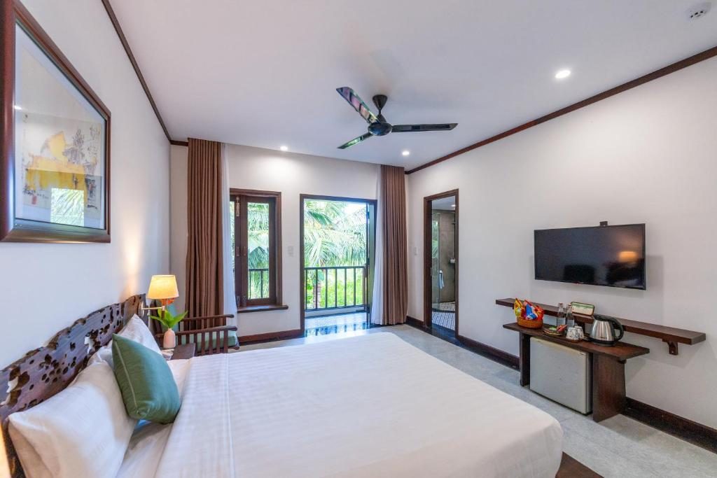Deluxe Double Room With Palm View