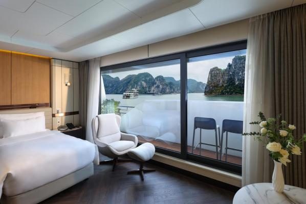 Ocean Suite with Balcony