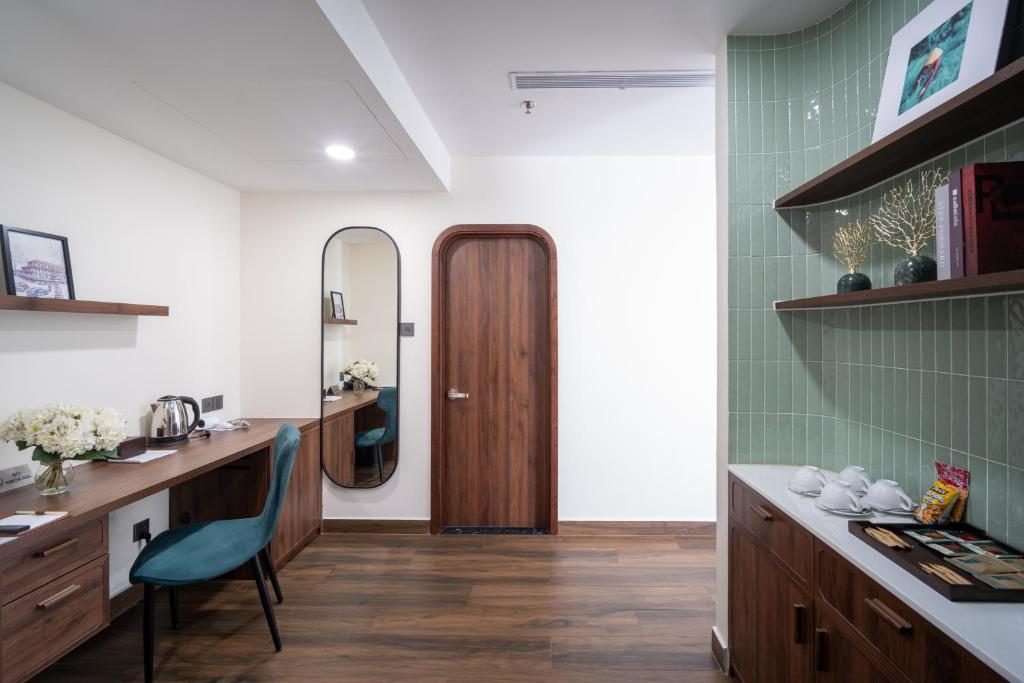 Family Studio Room – City View