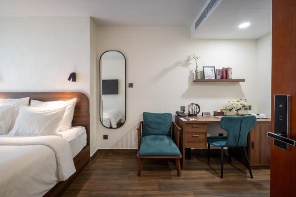 Premium King Room – Limited view