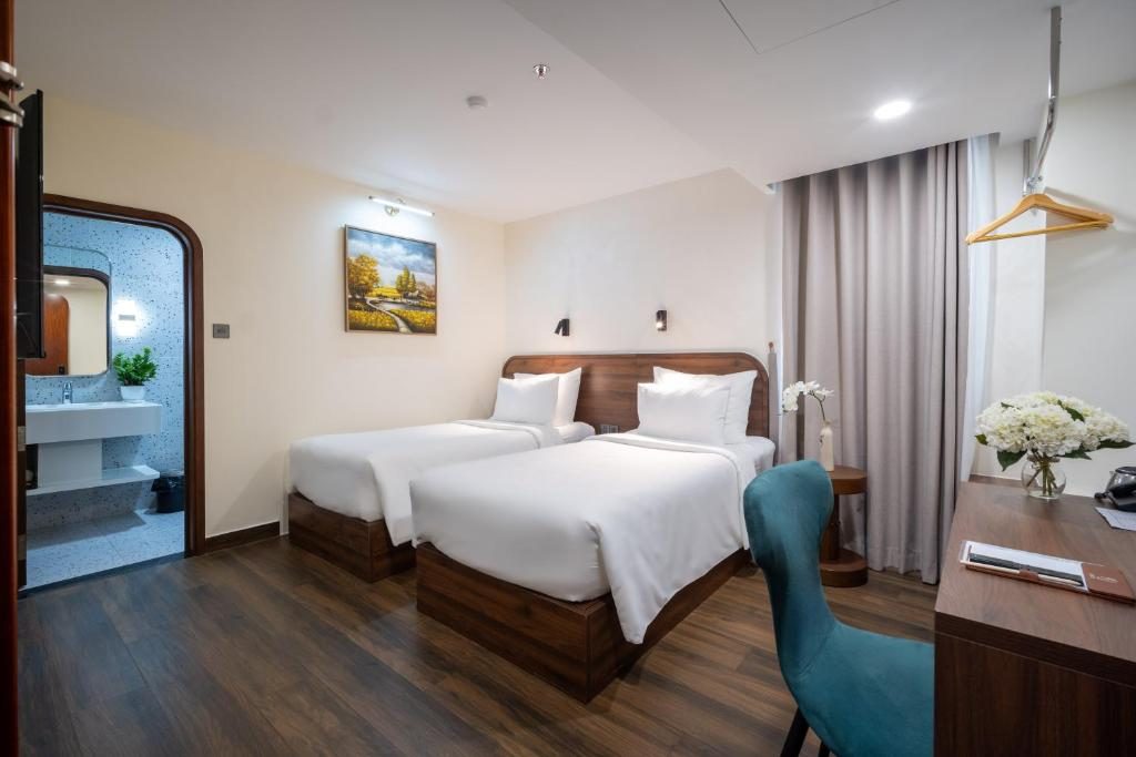 Premium Twin Room – Limited view