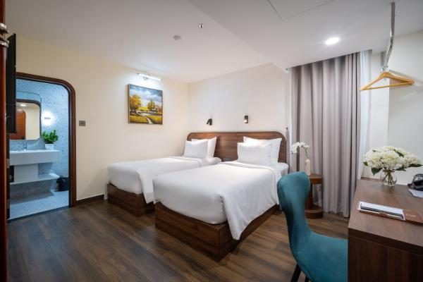 Premium Twin Room – Limited view