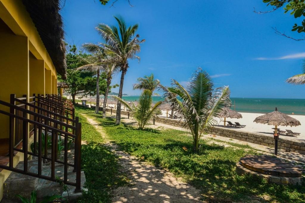 Bungalow – Nhìn Ra Bãi Biển