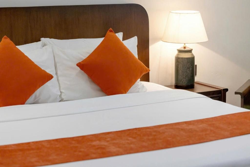 Phòng Deluxe Giường Đôi Có Bồn Tắm