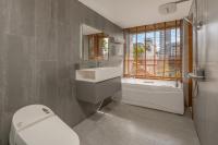 Family Studio with Garden View, Balcony and Bathtub