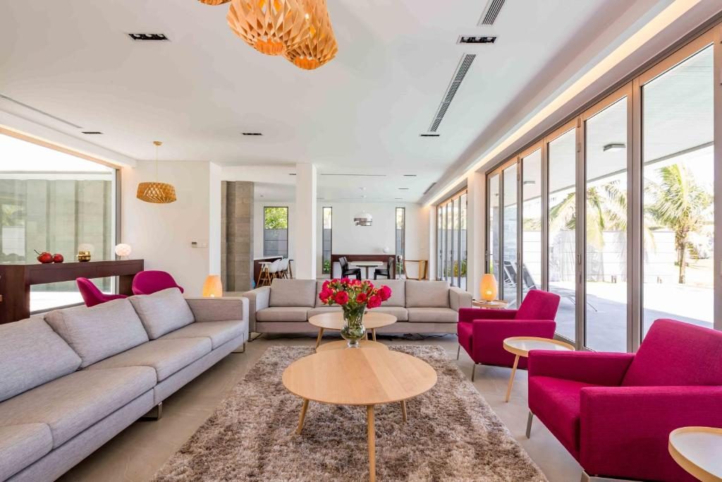 Biệt Thự – Trước Biển