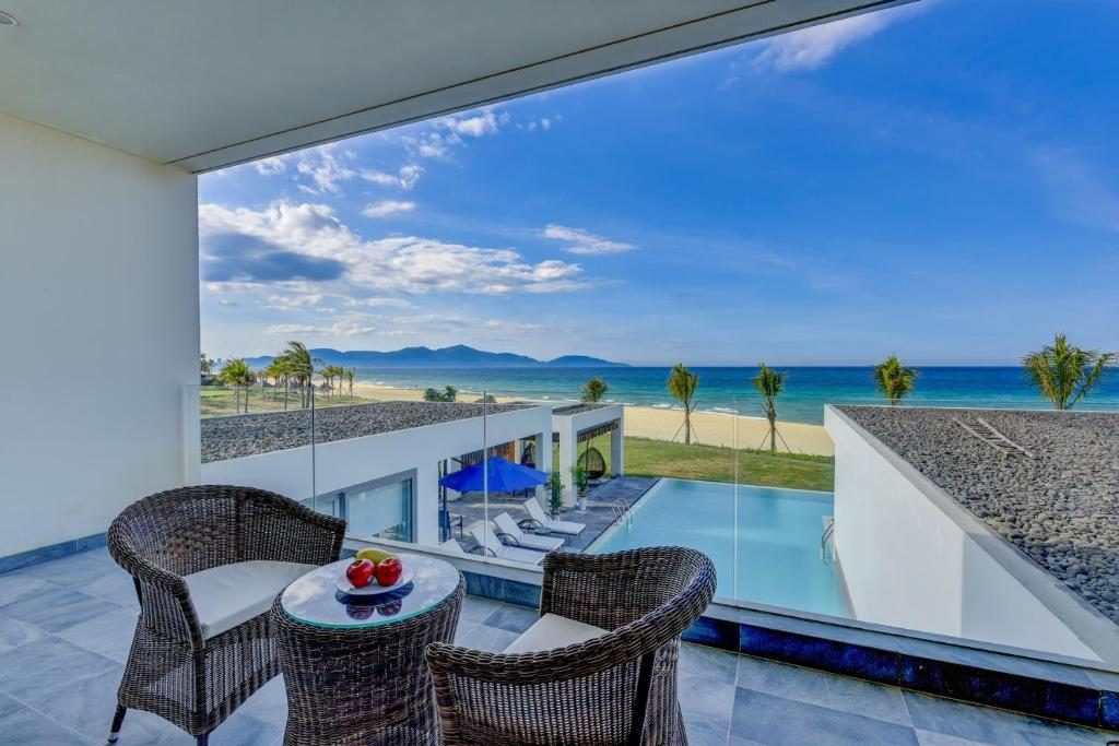 Biệt Thự – Trước Biển