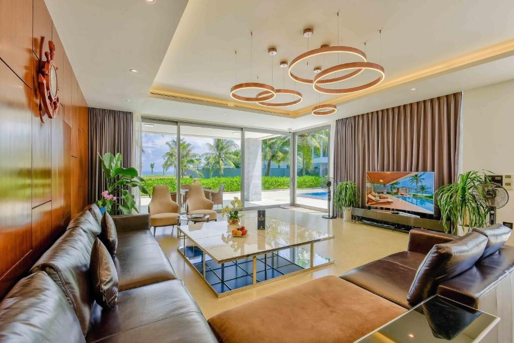 Biệt Thự – Trước Biển