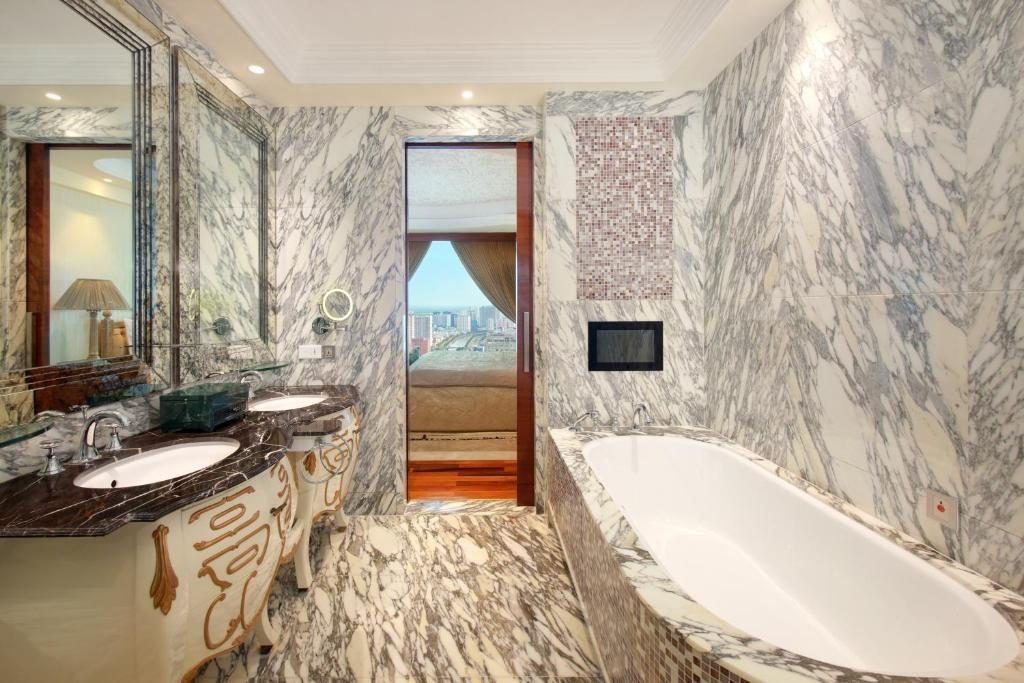 Suite Executive Trên Tầng Cao Với Quyền Sử Dụng Executive Lounge