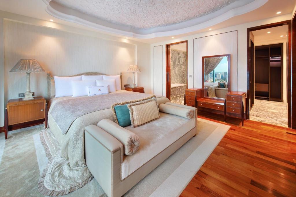 Suite Executive Trên Tầng Cao Với Quyền Sử Dụng Executive Lounge