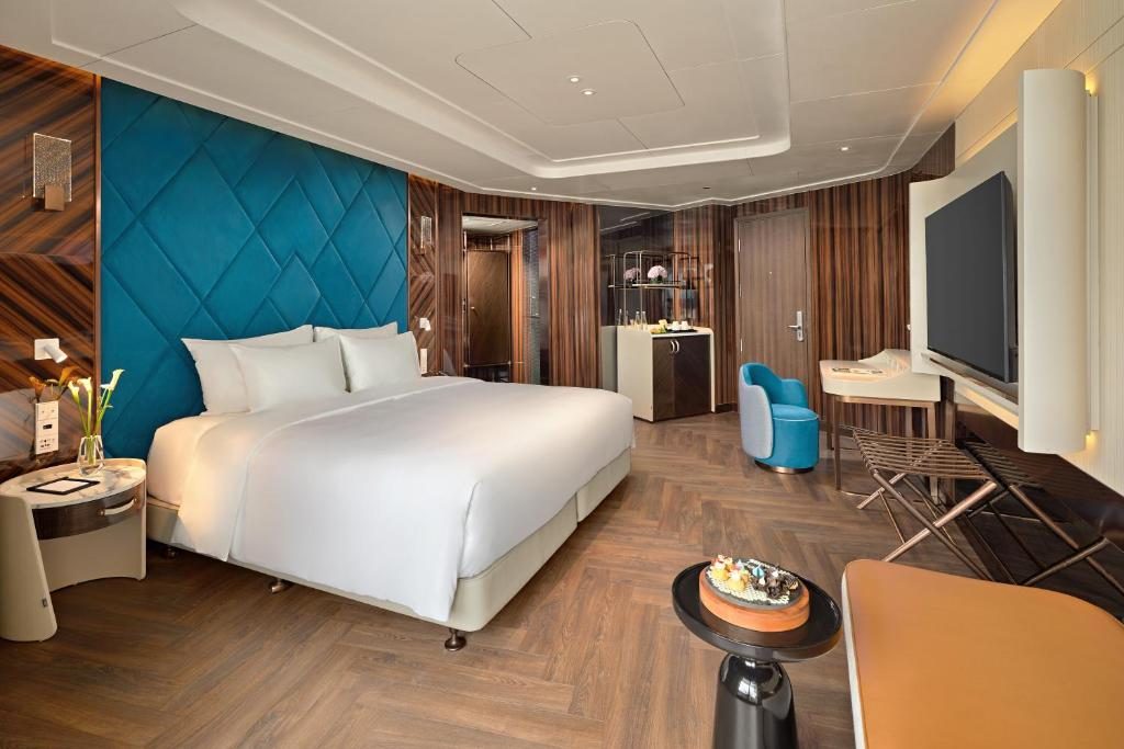The Signature Suite