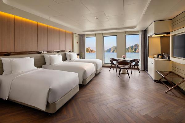 Suite cho 3 Người Nhìn ra Biển