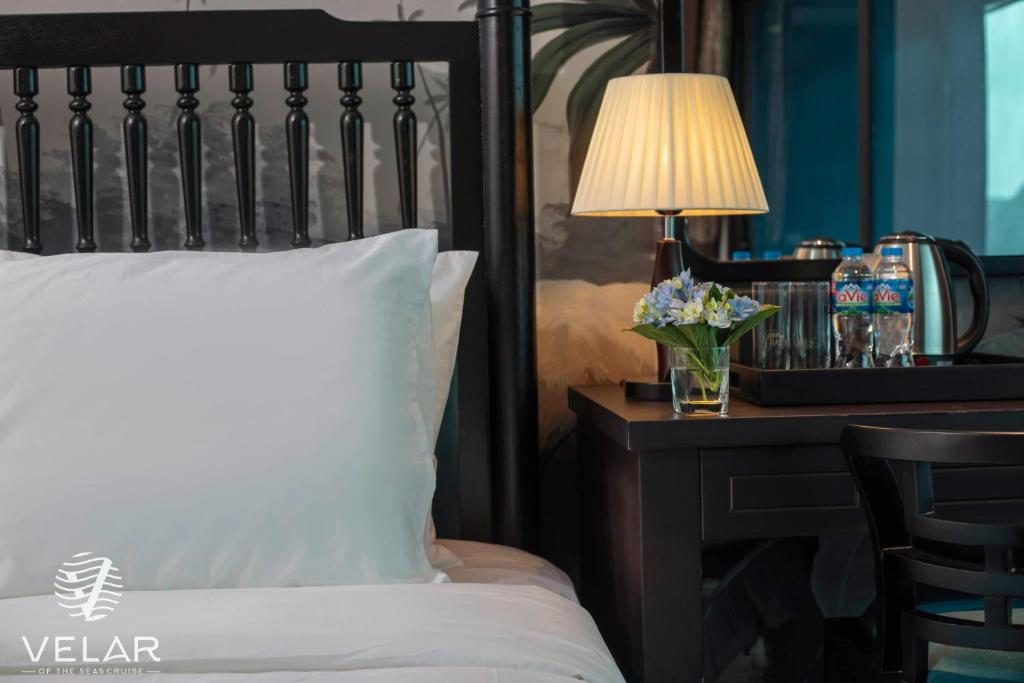 Velar Executive Suite with Private Balcony