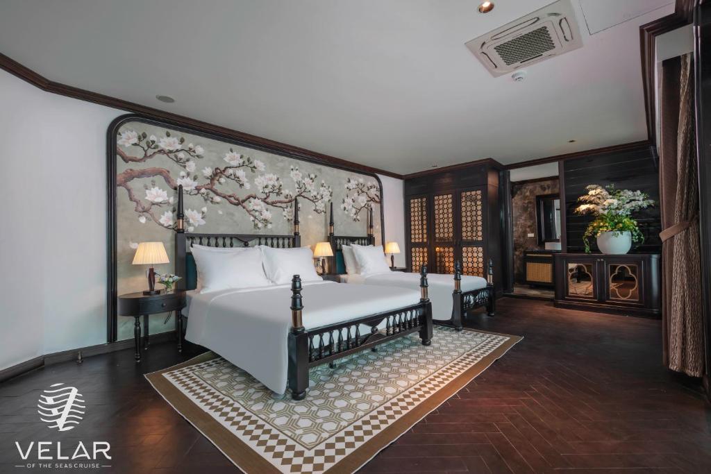 Deluxe Triple Suite with Private Balcony