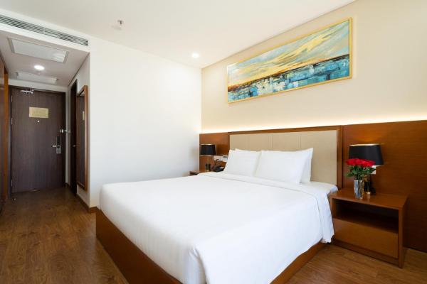 Phòng Deluxe Đôi Nhìn ra 1 Góc Biển