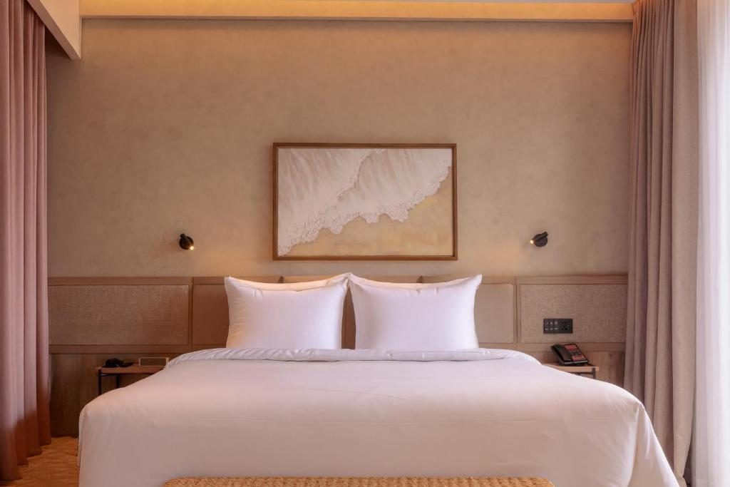Suite có giường cỡ King với ban công