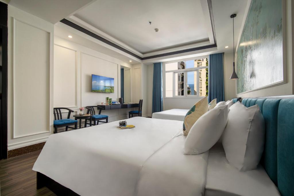 Phòng Gia Đình Deluxe Nhìn Ra Thành Phố
