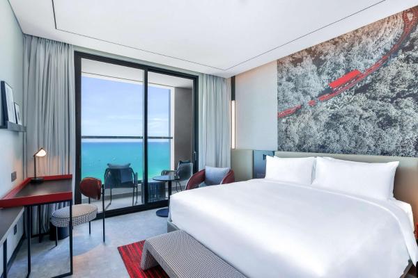 Executive Room with Balcony – Ocean View