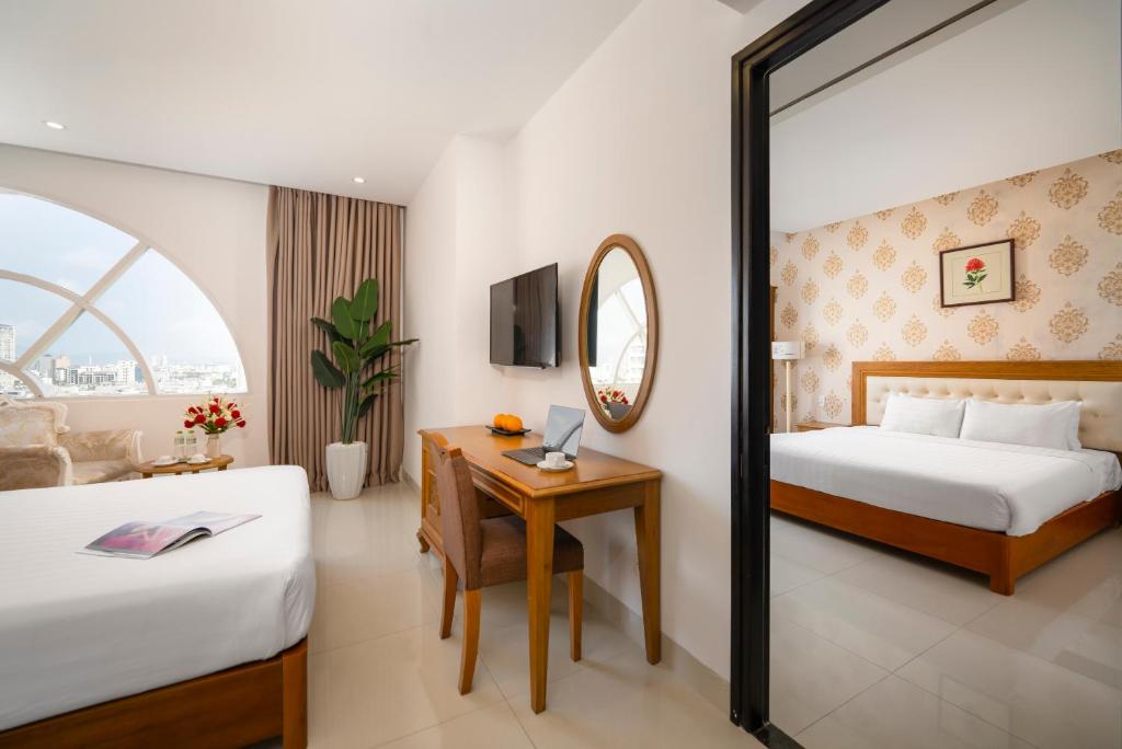 Suite Gia Đình