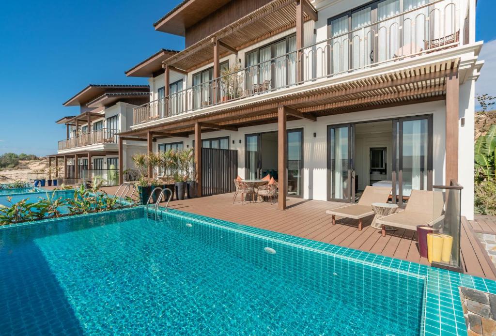 Sandune Pool Villa – 4 Bedrooms