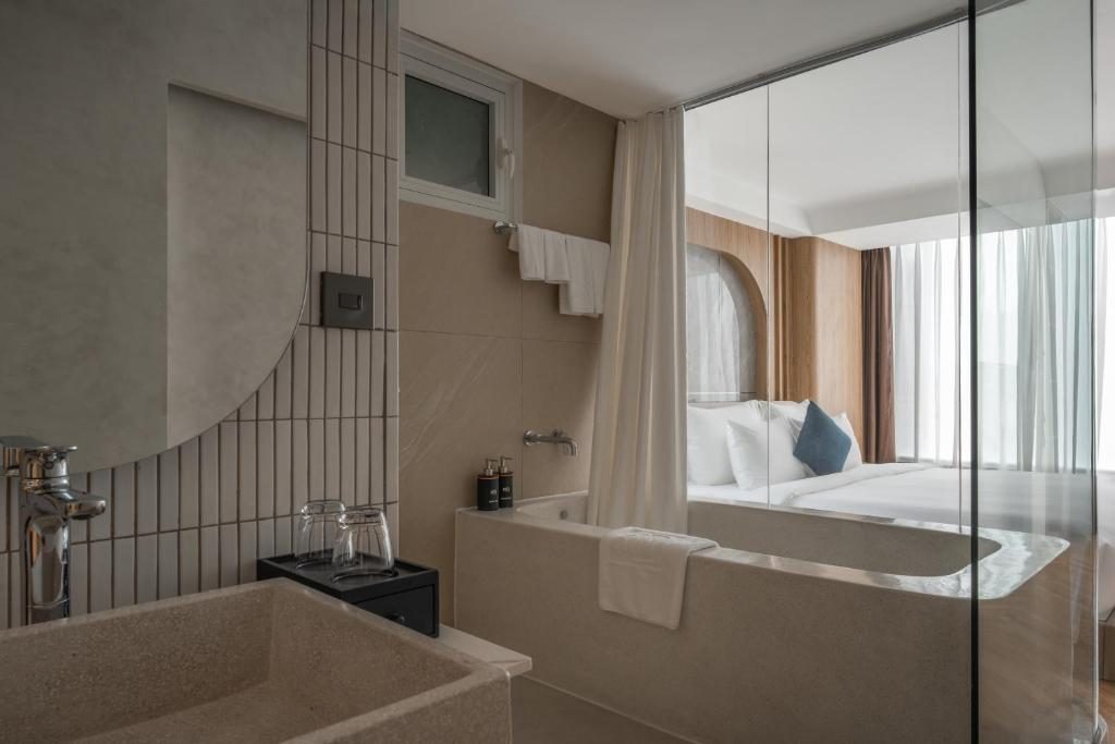 Kin Signature Suite