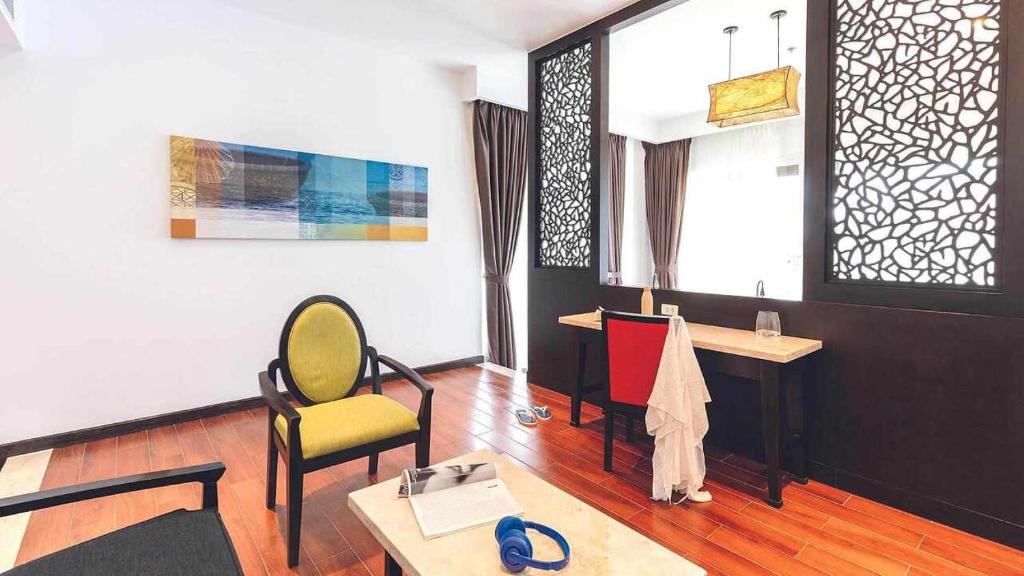 Suite Junior Nhìn Ra Vườn