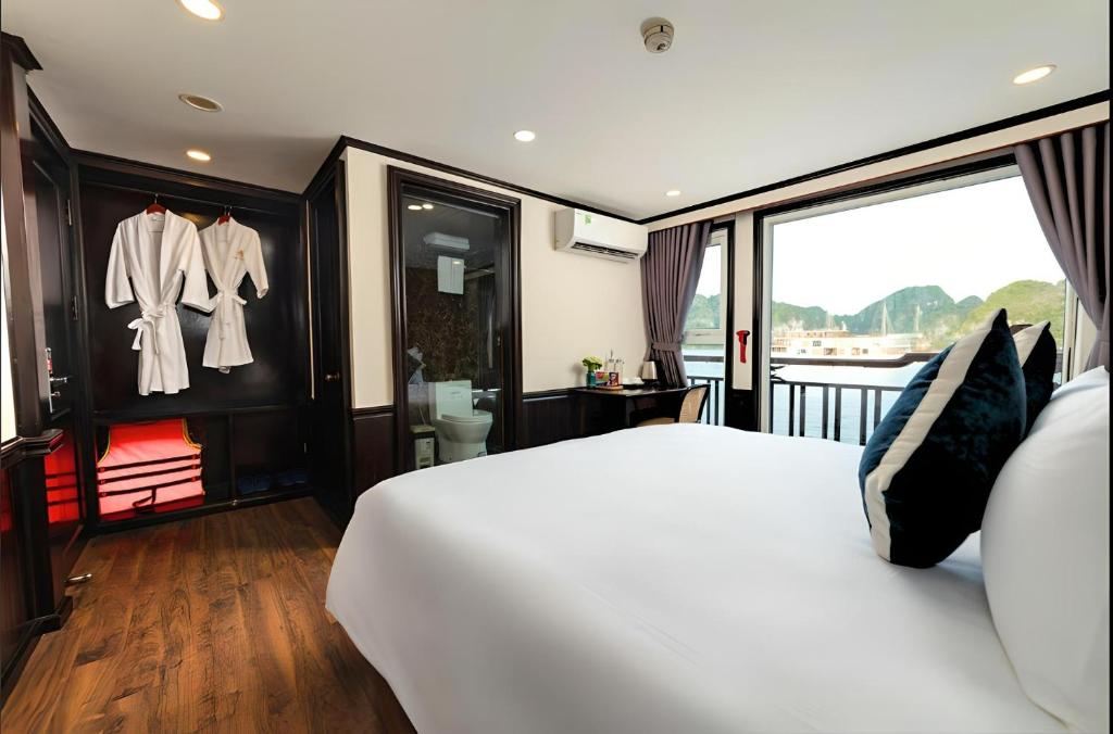 Junior Suite with Juliet Balcony