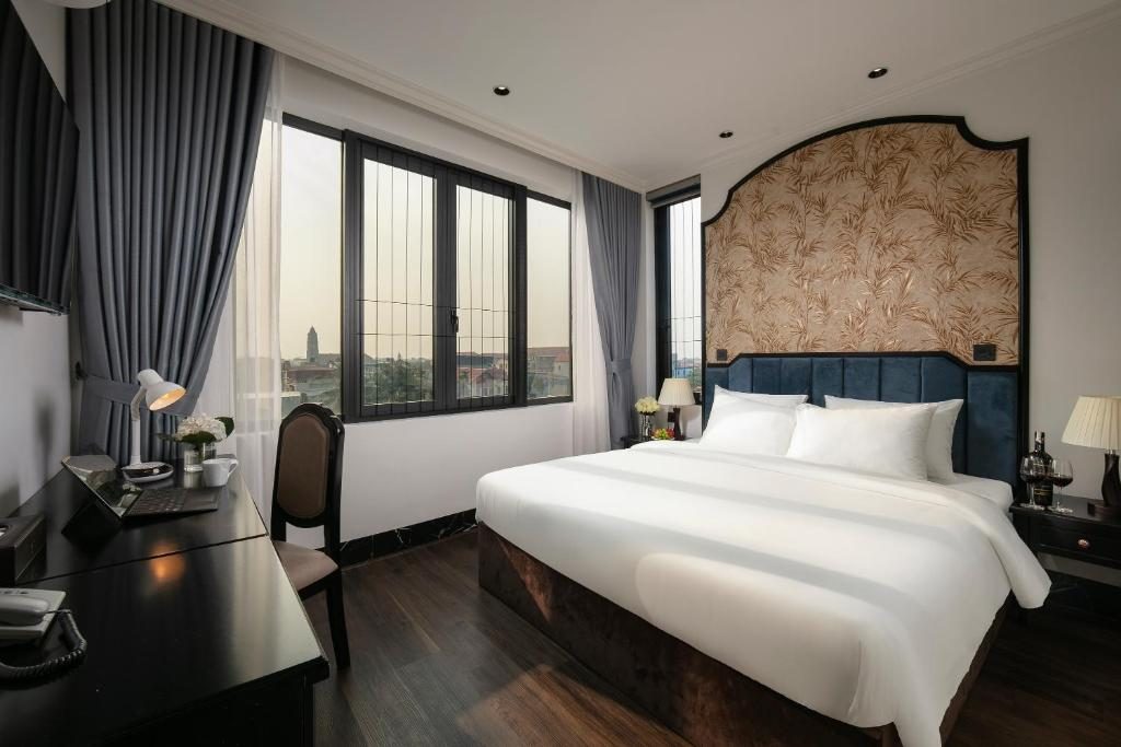 Phòng Deluxe Giường Đôi Có Ban Công