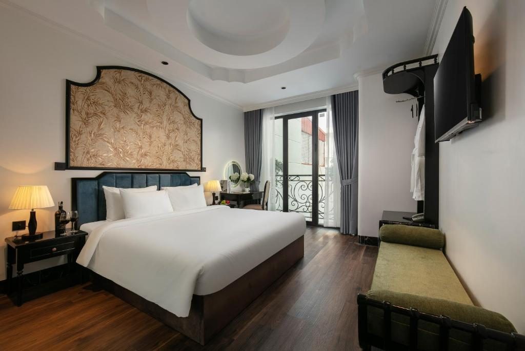Phòng Deluxe Giường Đôi Có Ban Công