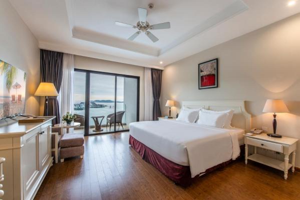 Phòng Deluxe có Giường cỡ King và Tầm nhìn ra Biển