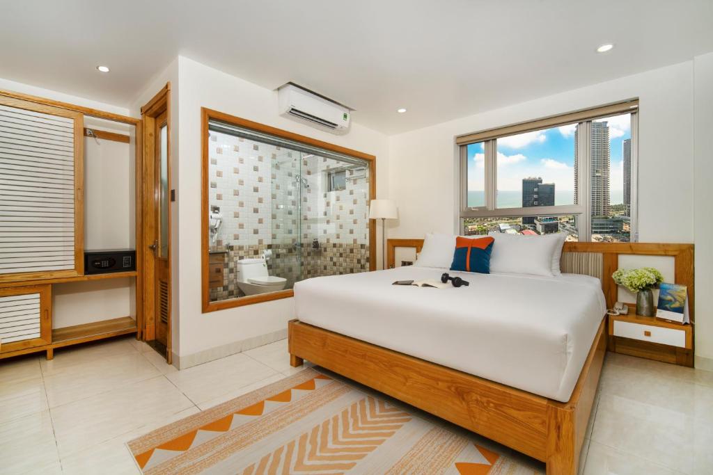 Phòng Deluxe Giường Đôi Nhìn Ra Thành Phố