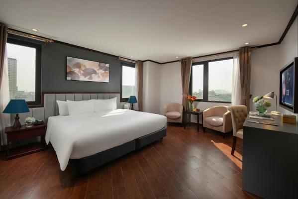 May De Ville Suite