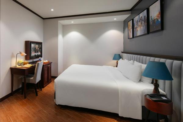 Phòng Thông Nhau Qua Cửa Nối
