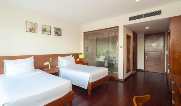 Phòng Deluxe 2 Giường Đơn Nhìn Ra Vườn