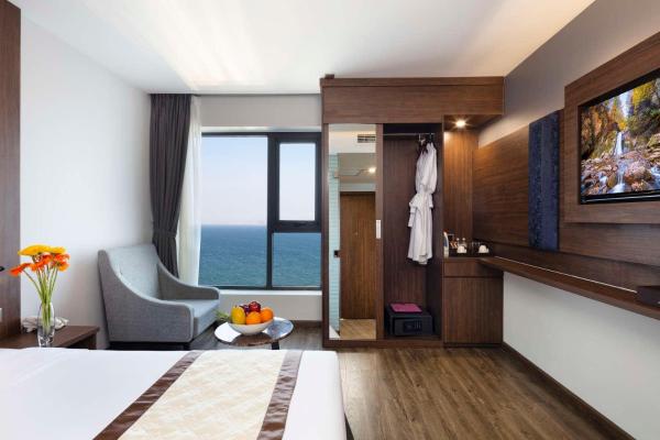 Phòng Deluxe Giường Đôi Nhìn Ra Biển